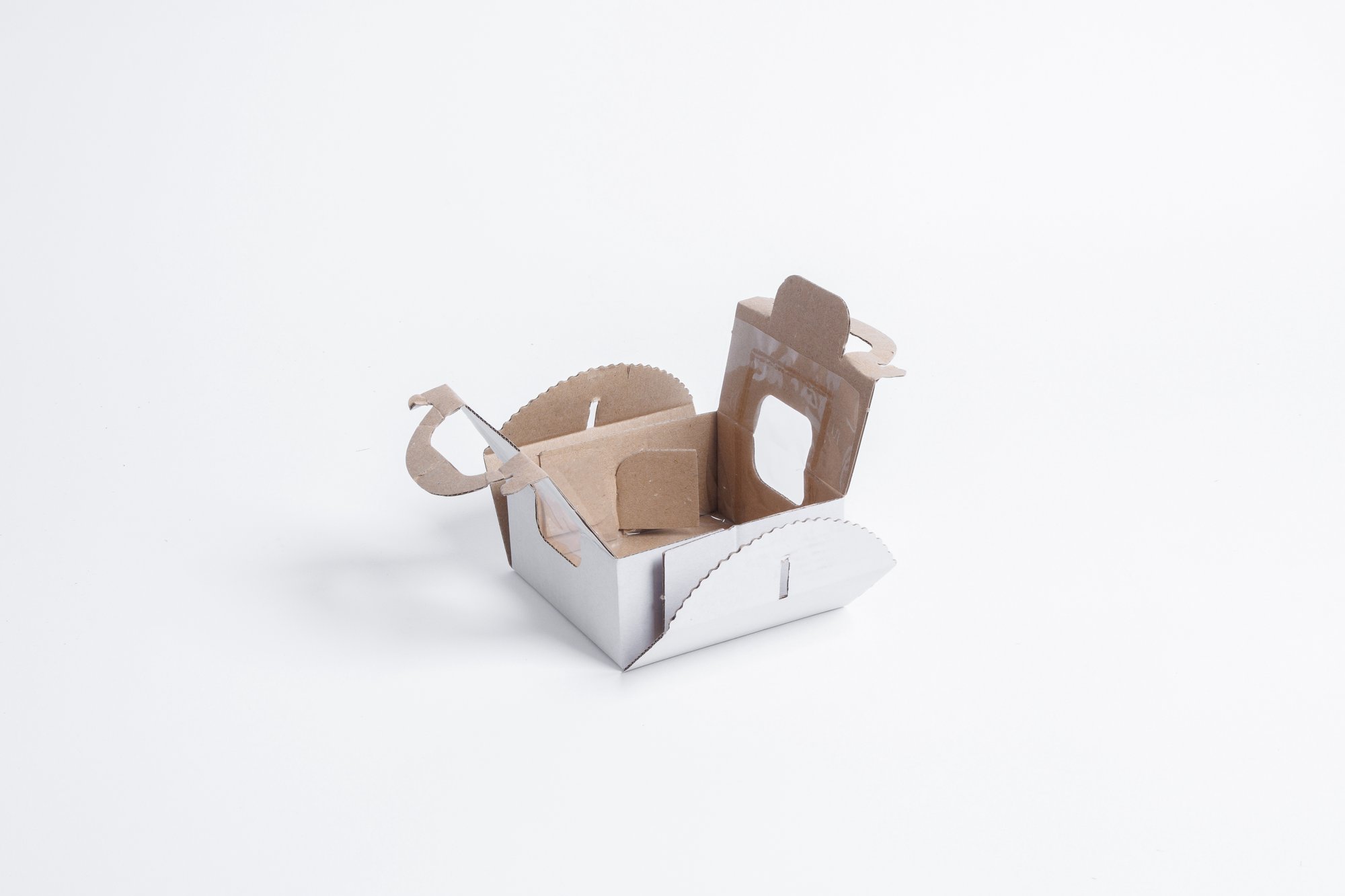 Krabica na zákusky s okienkom 10x10x5 cm - s uškom